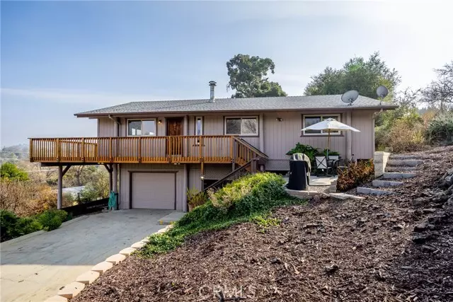 8092 Santa Rosa Road, Atascadero, CA 93422