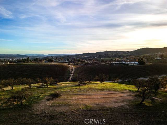 0 Caballo, Paso Robles, CA 93446