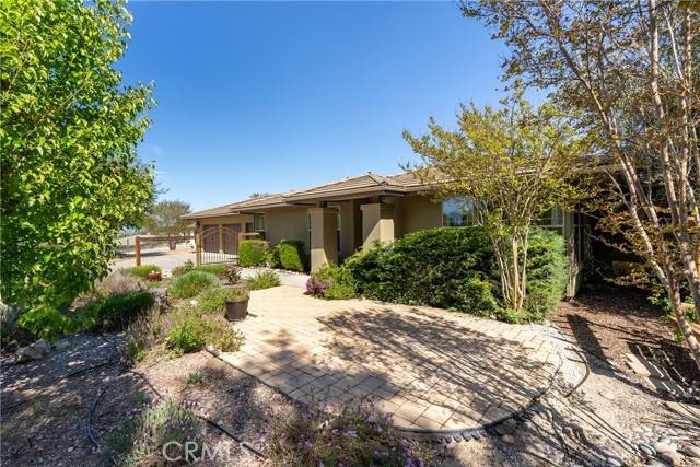 Paso Robles, CA 93446,9885 Bluegill Drive