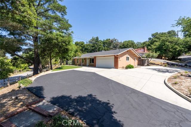 5560 Vida Avenue, Atascadero, CA 93422