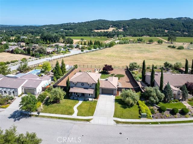 1725 Via Rojas, Templeton, CA 93465