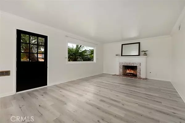 San Clemente, CA 92672,119 W Avenida Cadiz