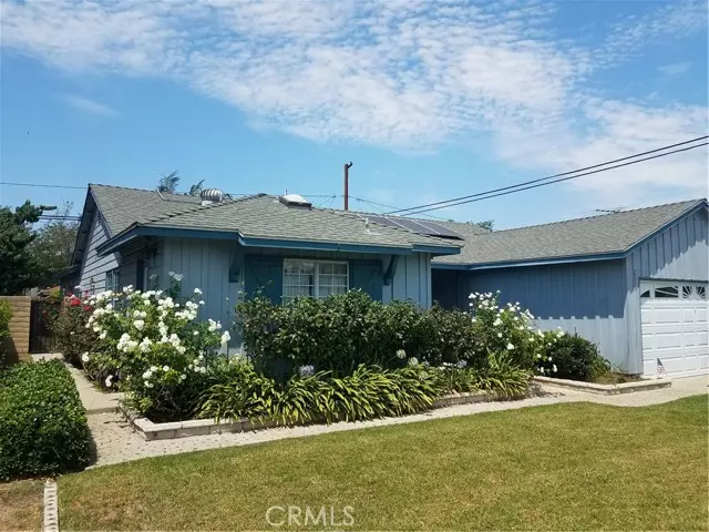 2039 Roxanne Avenue, Long Beach, CA 90815