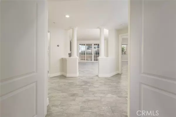 5142 Warner Avenue #107, Huntington Beach, CA 92649