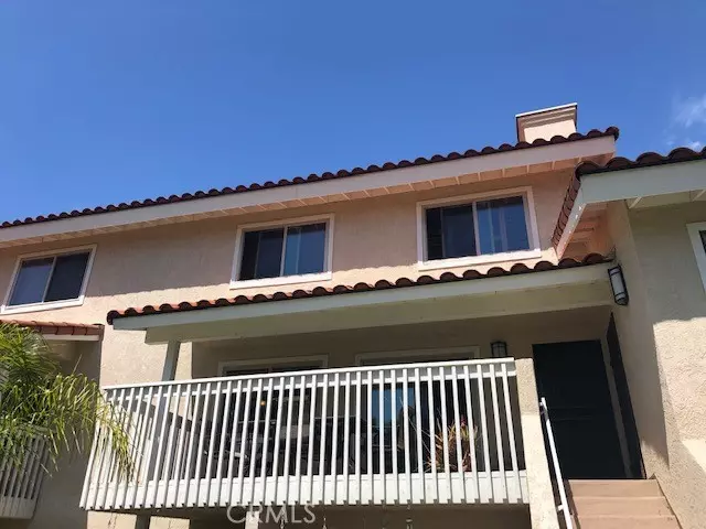 19105 Shoreline Lane #8, Huntington Beach, CA 92648