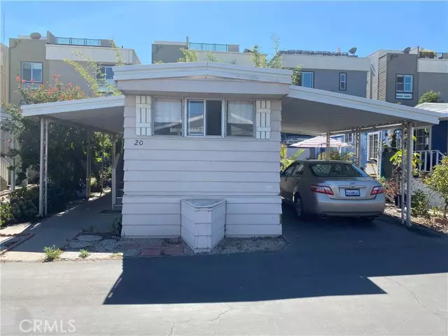 1660 Whittier #20, Costa Mesa, CA 92627