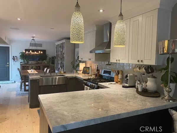 Corona Del Mar, CA 92625,1 Crest Circle