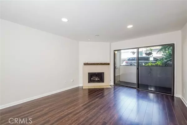 Playa Del Rey, CA 90293,8300 Manitoba Street #102