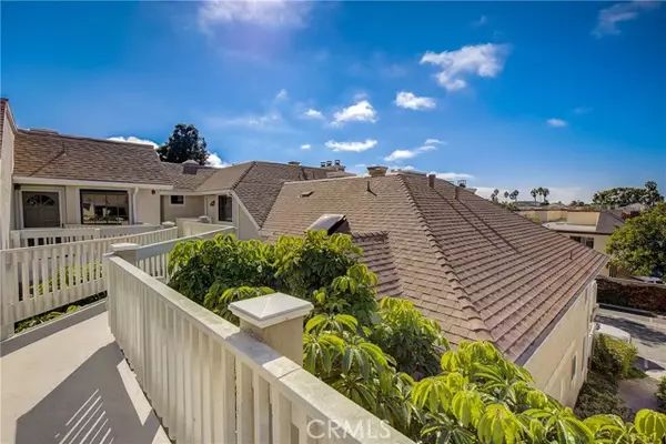 Huntington Beach, CA 92649,4682 Warner Avenue #A305