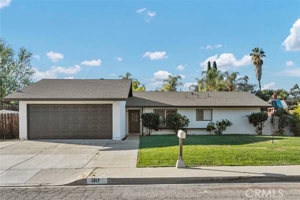 1317 Pleasant Hill Street, Escondido, CA 92026