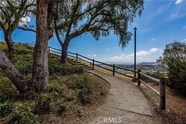 Laguna Niguel, CA 92677,73 Pearl