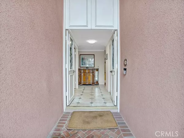 Huntington Beach, CA 92646,9002 Five Harbors Drive