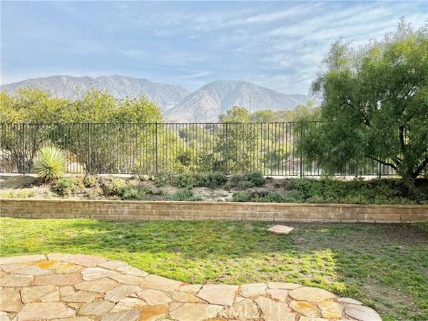 13270 Alta Vista Way, Sylmar, CA 91342