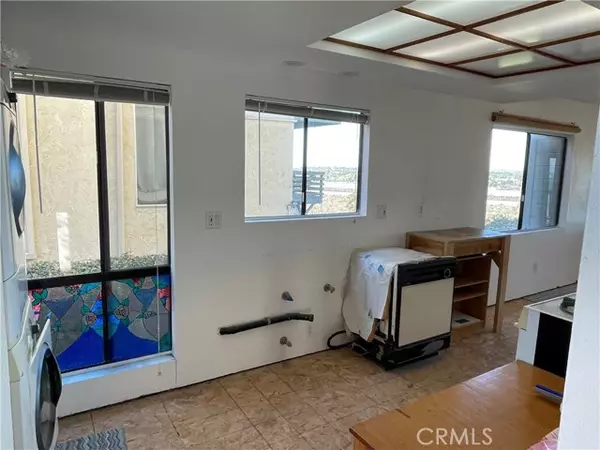 Costa Mesa, CA 92627,2205 Pacific Avenue #201