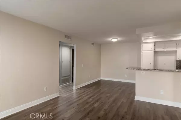 Laguna Niguel, CA 92677,24297 El Pilar #19