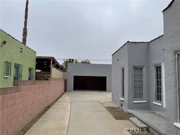 2302 W 77th Street, Inglewood, CA 90305