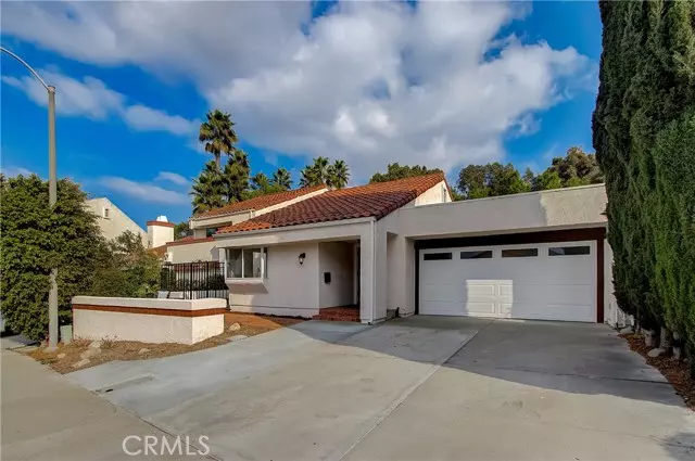 25191 Luna Bonita Drive, Laguna Hills, CA 92653