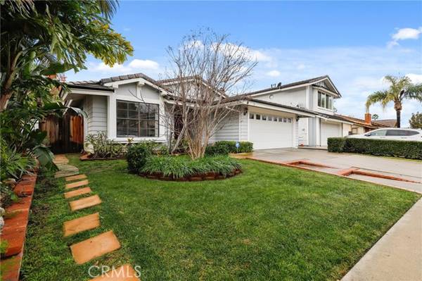 8 Calle Rienda, Rancho Santa Margarita, CA 92688