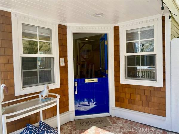 212 Garnet Avenue, Newport Beach, CA 92662