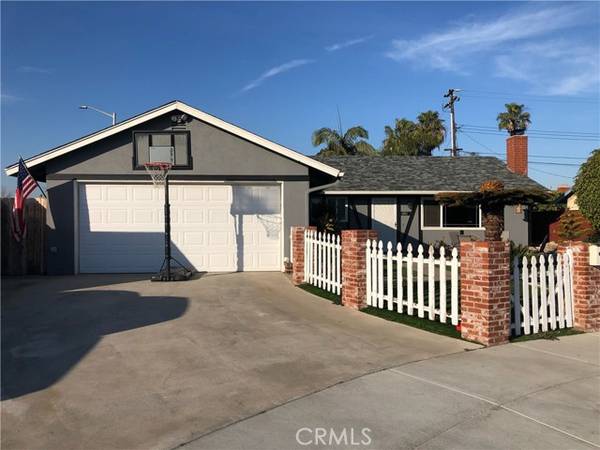 6001 Ivory Circle, Huntington Beach, CA 92647