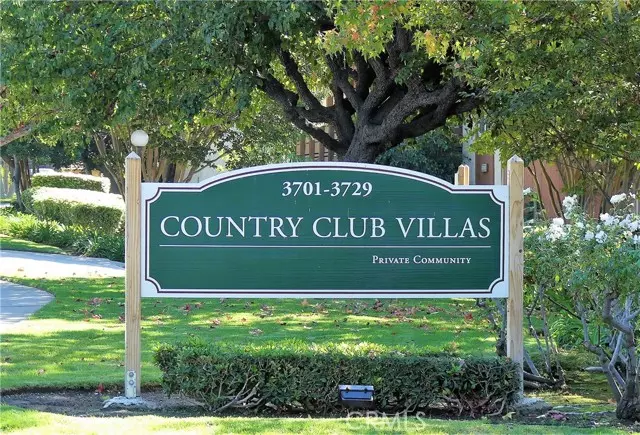 Long Beach, CA 90807,3703 Country Club Drive #11