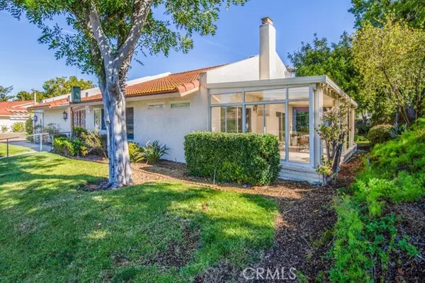 Laguna Woods, CA 92637,5180 Duenas