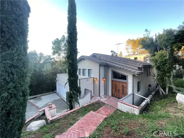 Calabasas, CA 91302,23775 Aster