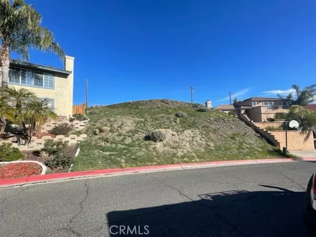 22936 Giant Fir, Canyon Lake, CA 92587