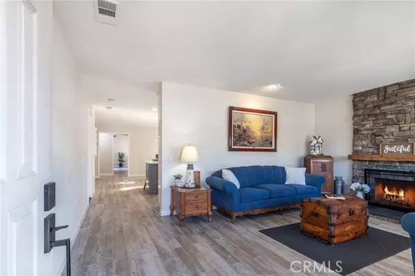 Huntington Beach, CA 92648,18042 Freshwater Circle