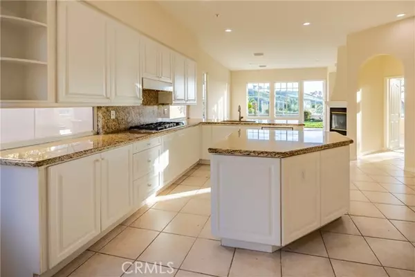 Laguna Niguel, CA 92677,4 Minori