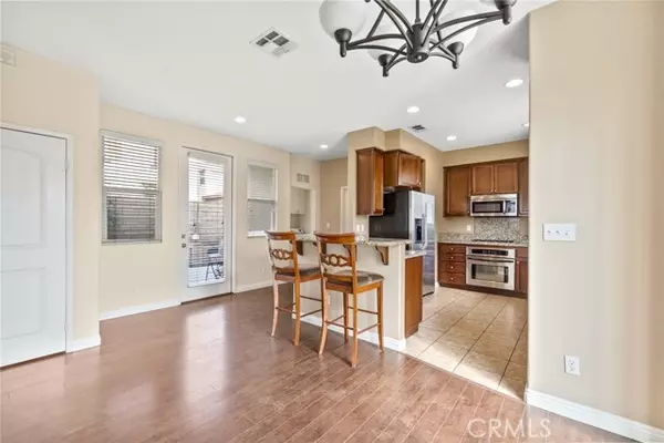 Corona, CA 92878,316 clavey Court