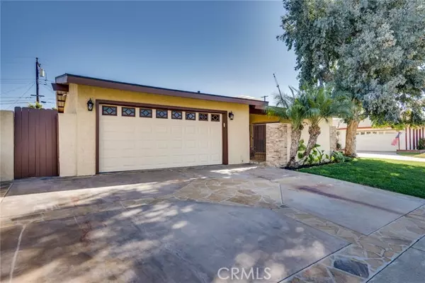 Huntington Beach, CA 92647,15052 Genoa Circle