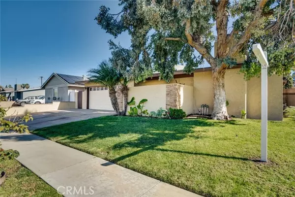 Huntington Beach, CA 92647,15052 Genoa Circle