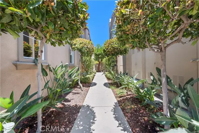 San Clemente, CA 92673,16 Via Carmona