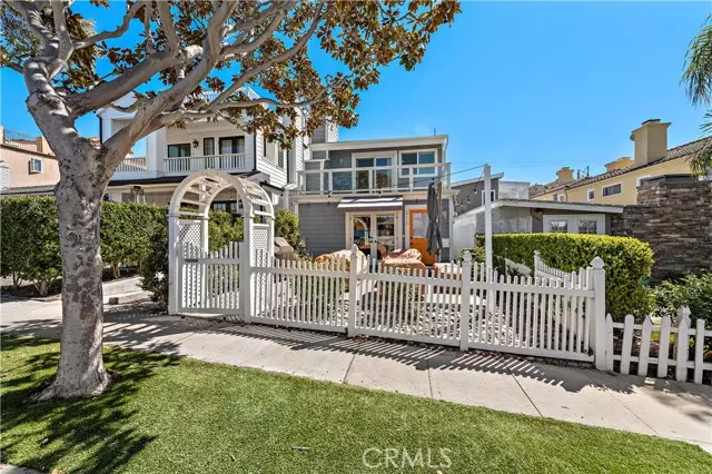 510 Jasmine Avenue #Upper, Corona Del Mar, CA 92625