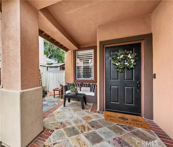 12 Calle De Luna, Rancho Santa Margarita, CA 92688