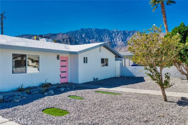 431 W Avenida Cerca, Palm Springs, CA 92262