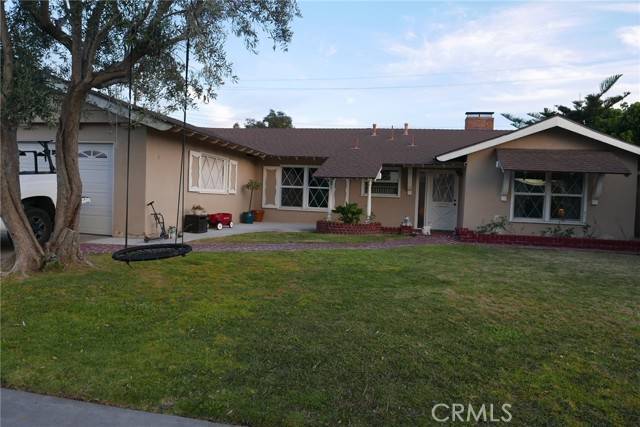 3126 Madeira Avenue, Costa Mesa, CA 92626