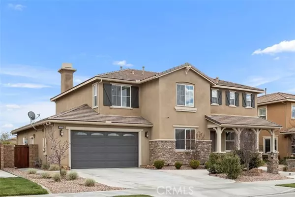 28394 Serenity Falls Way, Menifee, CA 92585