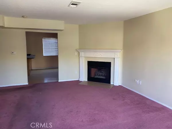 Signal Hill, CA 90755,2254 Gaviota Avenue #34