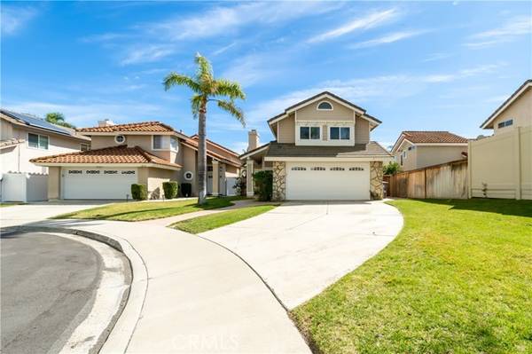 Lake Forest, CA 92679,28752 Vista Saddleback