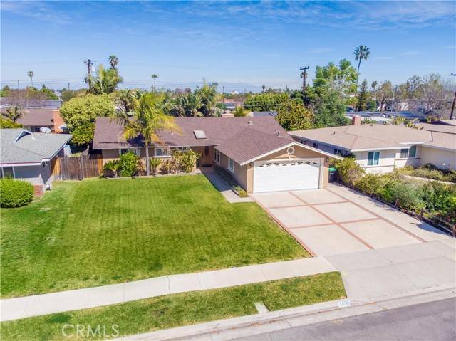 1590 Myrtlewood Street, Costa Mesa, CA 92626