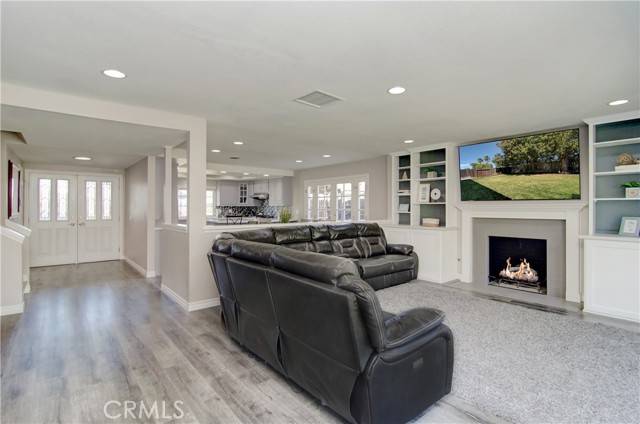 25042 De Salle Street, Laguna Hills, CA 92653