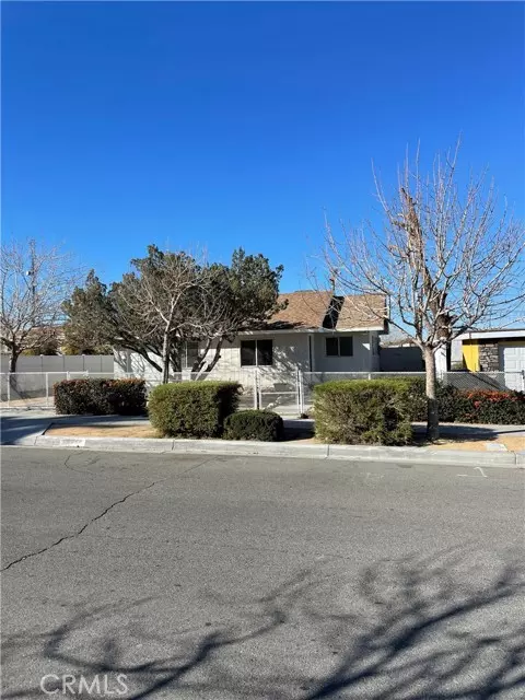 Hesperia, CA 92345,15968 Spruce Street