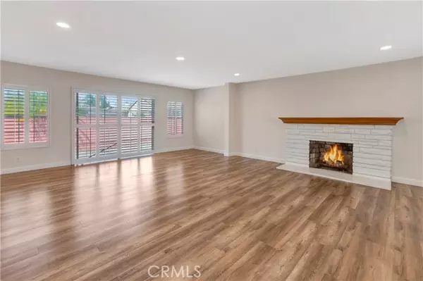 La Mirada, CA 90638,14315 La Mesa Drive