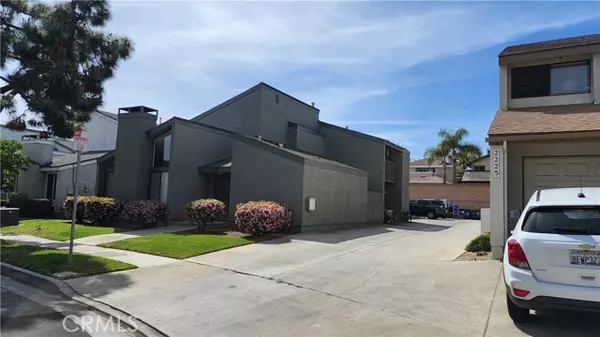 Huntington Beach, CA 92648,2221 Alabama Street