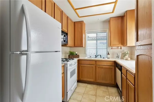 Rancho Santa Margarita, CA 92688,75 Via Ermitas