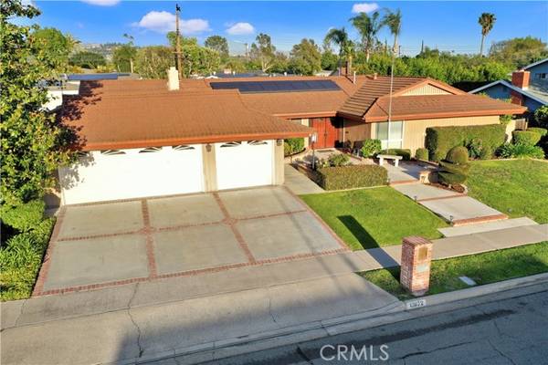 13872 HOLT Avenue, Santa Ana, CA 92705