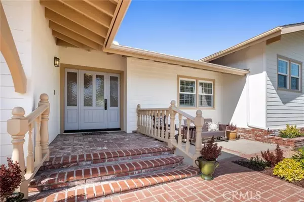 North Tustin, CA 92705,18771 Silver Maple Way