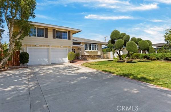 17551 Meredith Drive, North Tustin, CA 92705